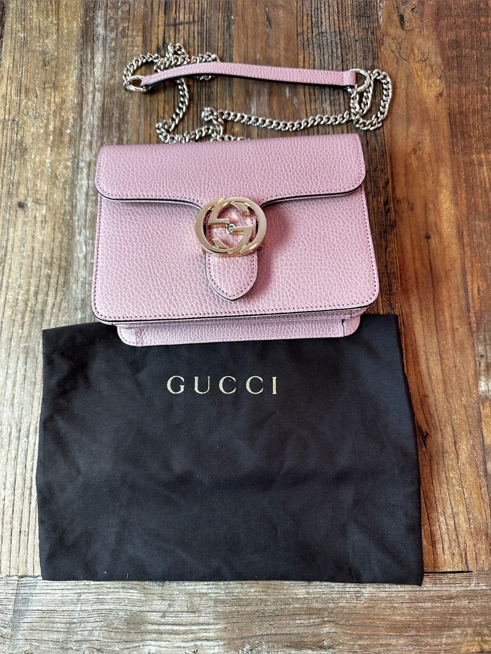 Gucci Pink Pebbled Leather Chain Crossbody Bag with Gold GG